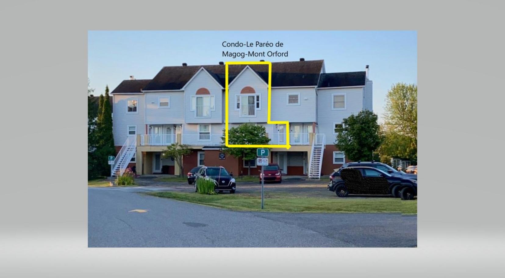 Le Pareo De Magog-Mont Orford Apartment Екстериор снимка